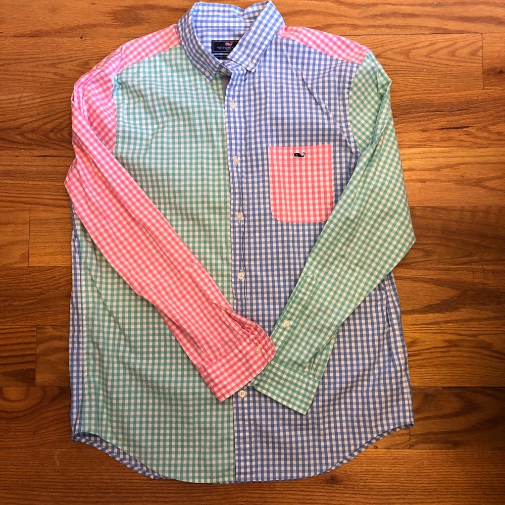 Vineyard Vines Button Up shirt